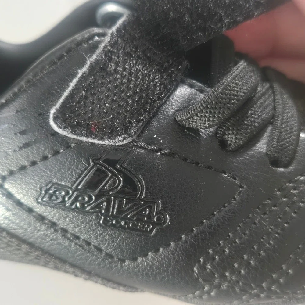Brava Soccer Toddler Racer Cleats Black Molded 174543 Size 5D Kids Shoes